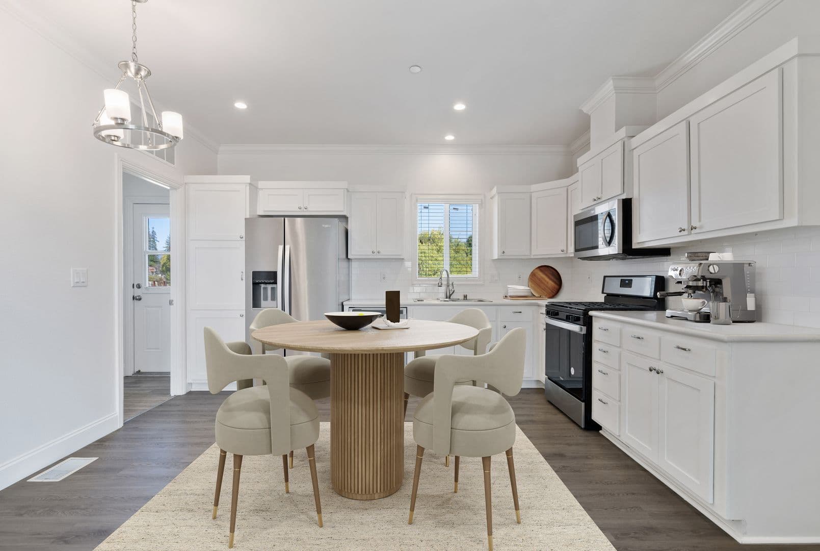 Watsonville House: 517 Calabasas Rd