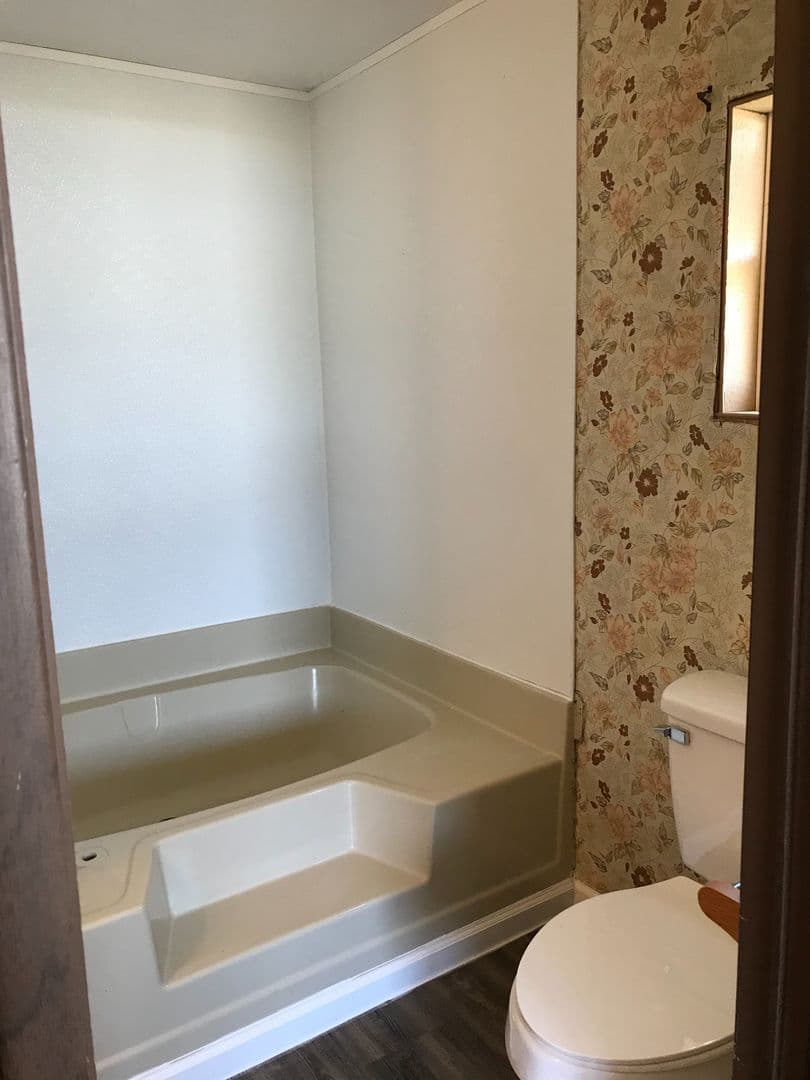 Acton Apartment: 407 J Waldo Way