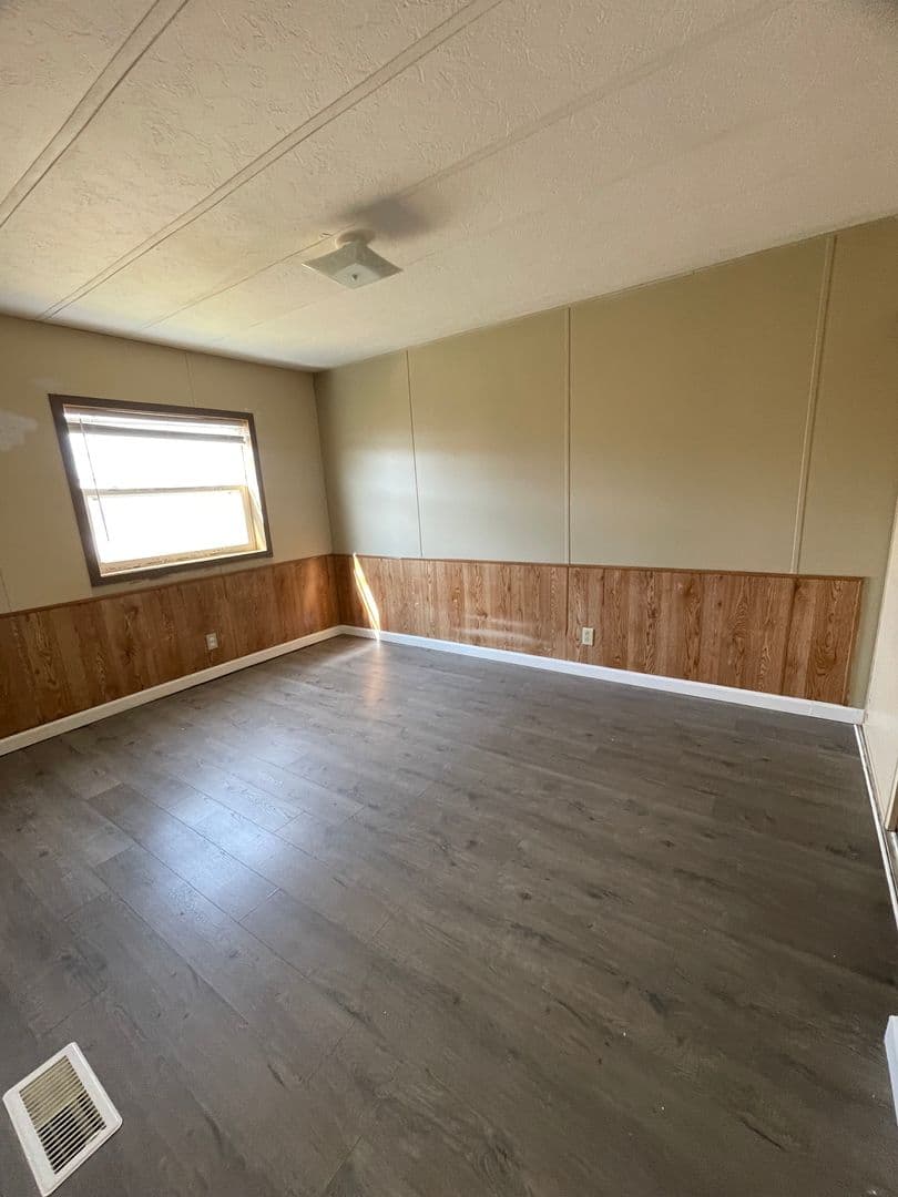Acton Apartment: 407 J Waldo Way