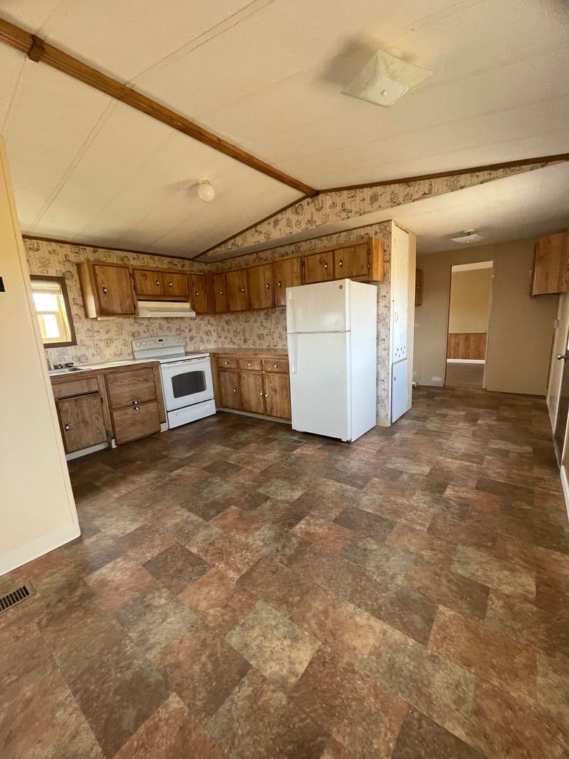 Acton Apartment: 407 J Waldo Way
