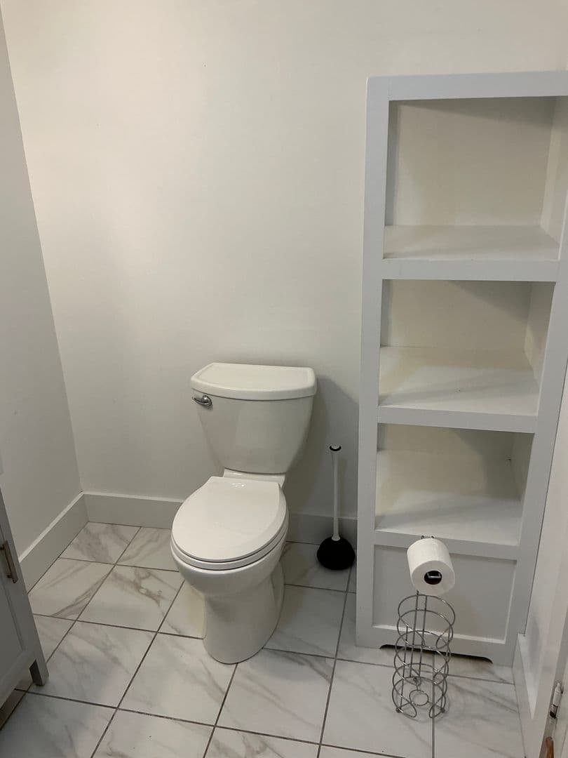Winthrop Apartment: 20 Central St