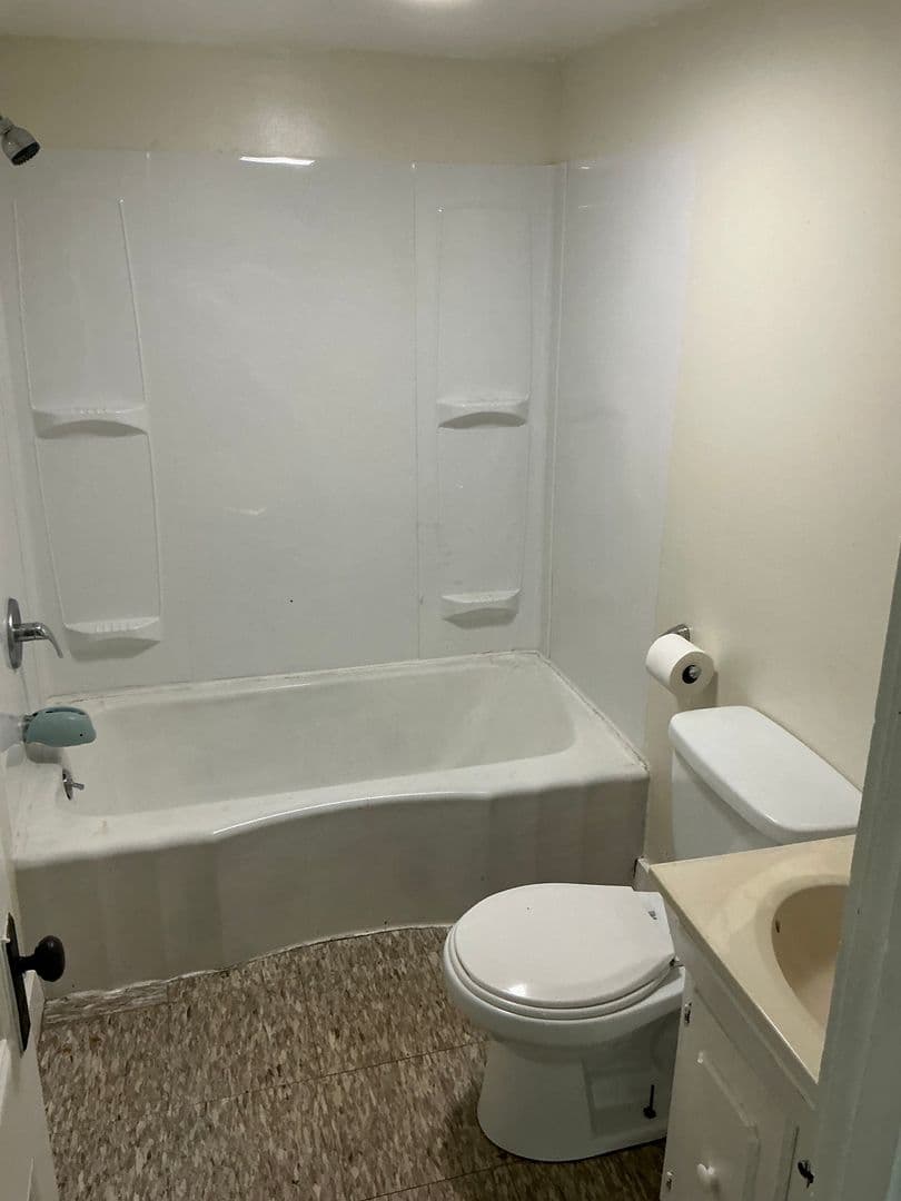 Augusta Apartment: 15 Hancock St