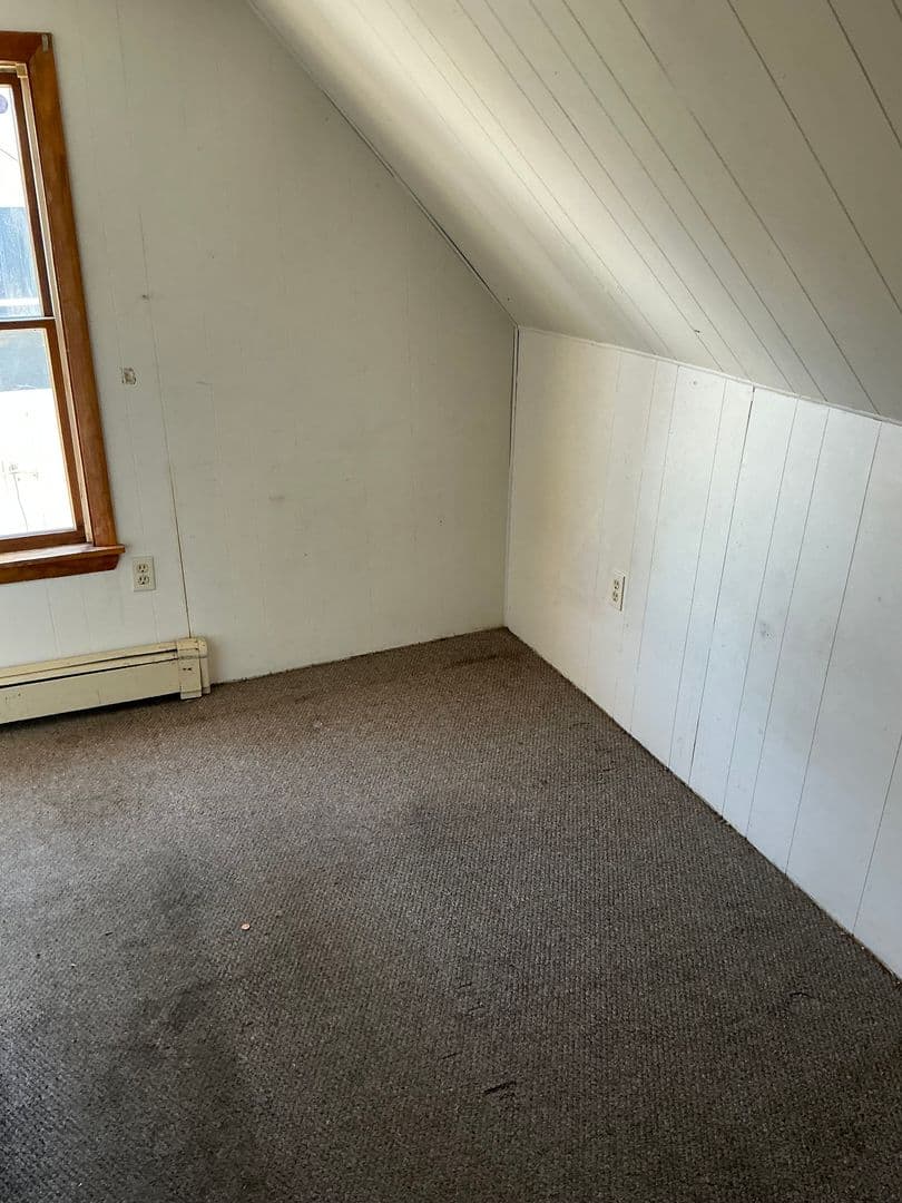 Gardiner Apartment: 20 Mechanic St