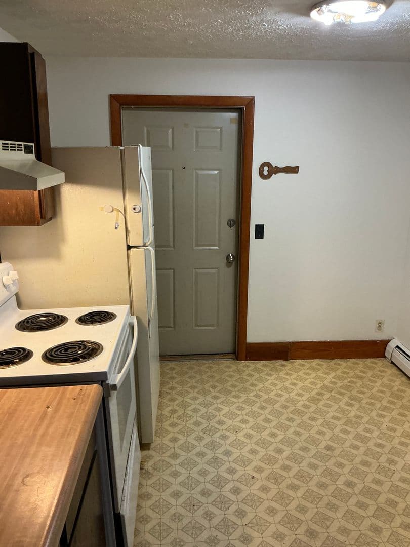 Augusta Apartment: 204 Mount Vernon Ave