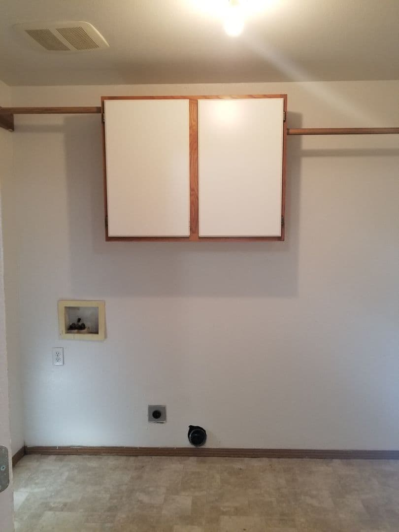 Yakima Apartment: 1113 W. Washington