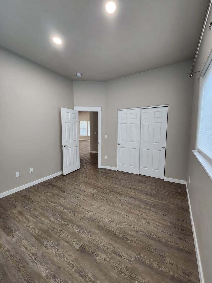 Yakima House: 2202 S. 96th Ave