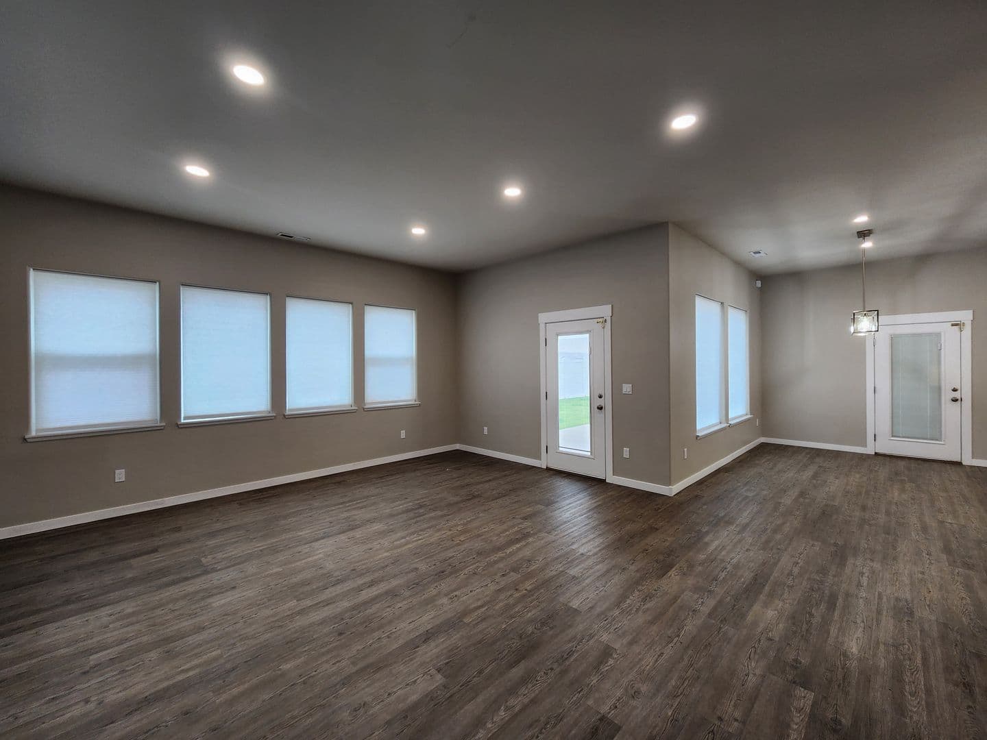 Yakima House: 2202 S. 96th Ave