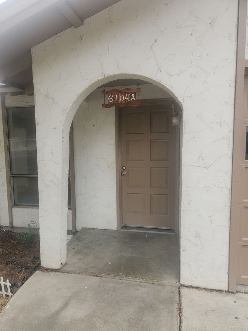 Yakima Apartment: 6104 W. Walnut