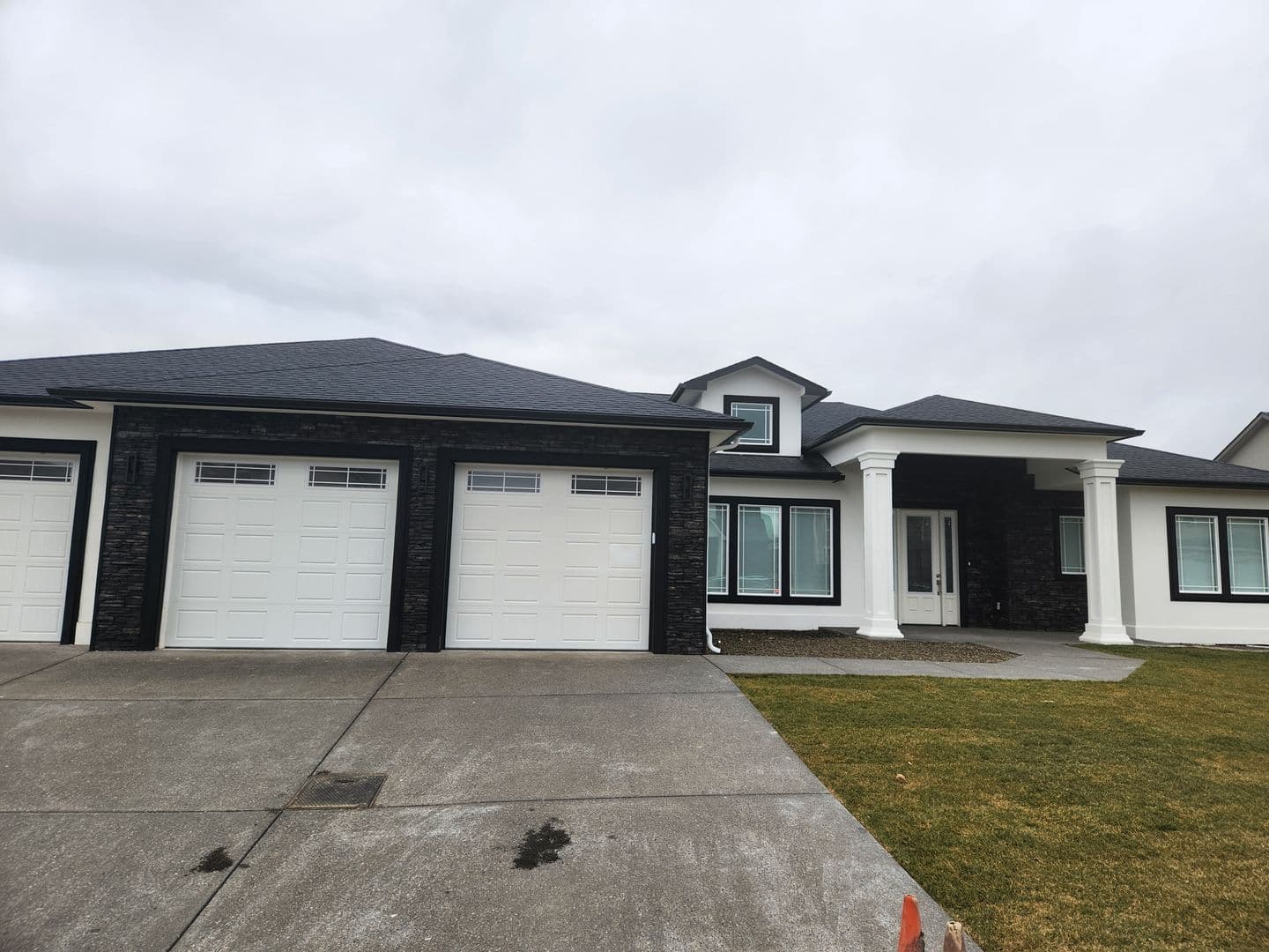 Yakima House: 2202 S. 96th Ave