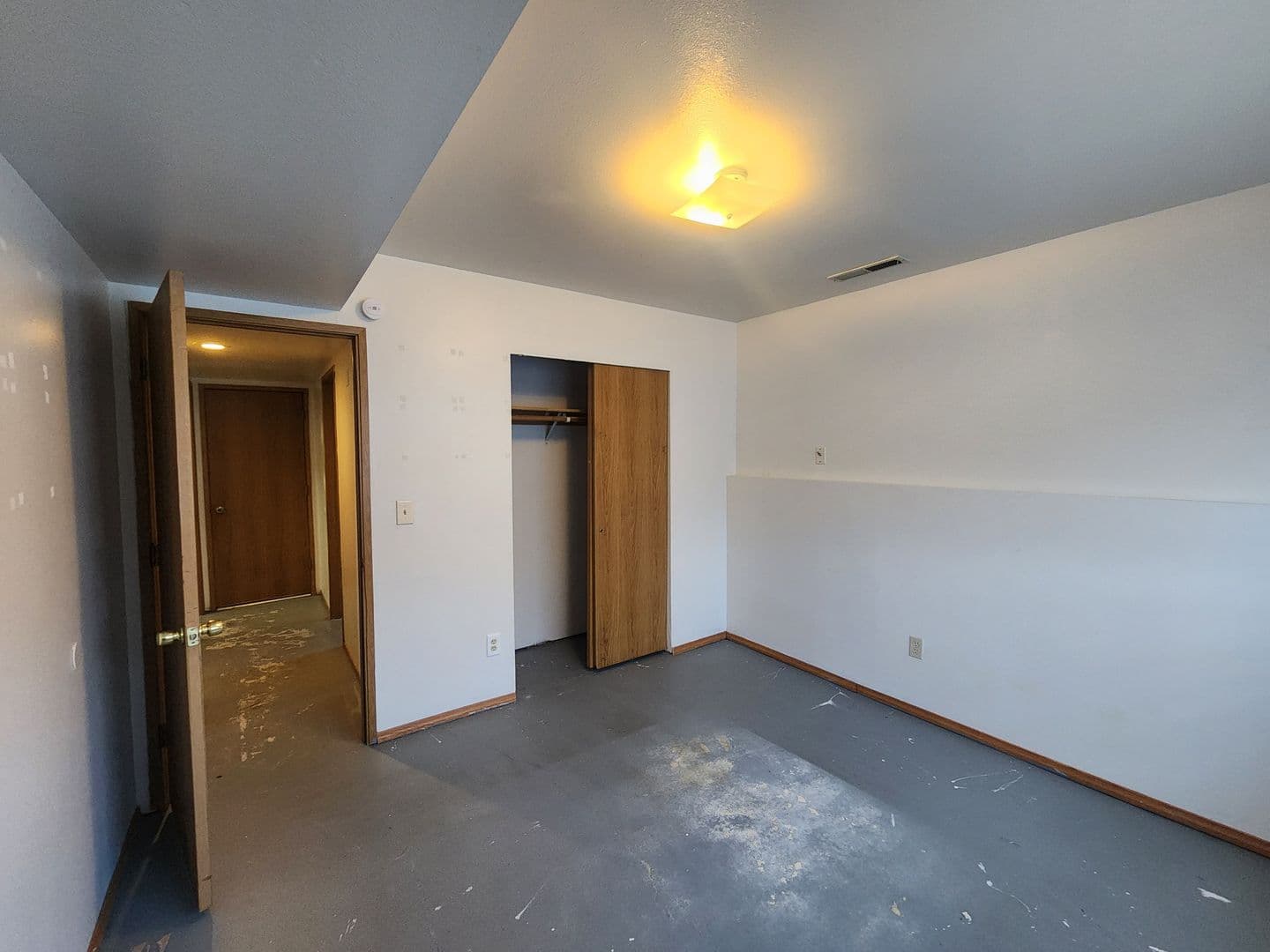 Yakima Apartment: 2201 W. Logan Ave