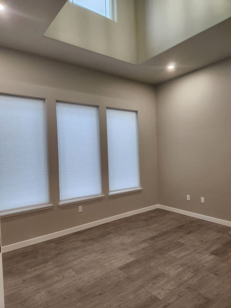 Yakima House: 2202 S. 96th Ave