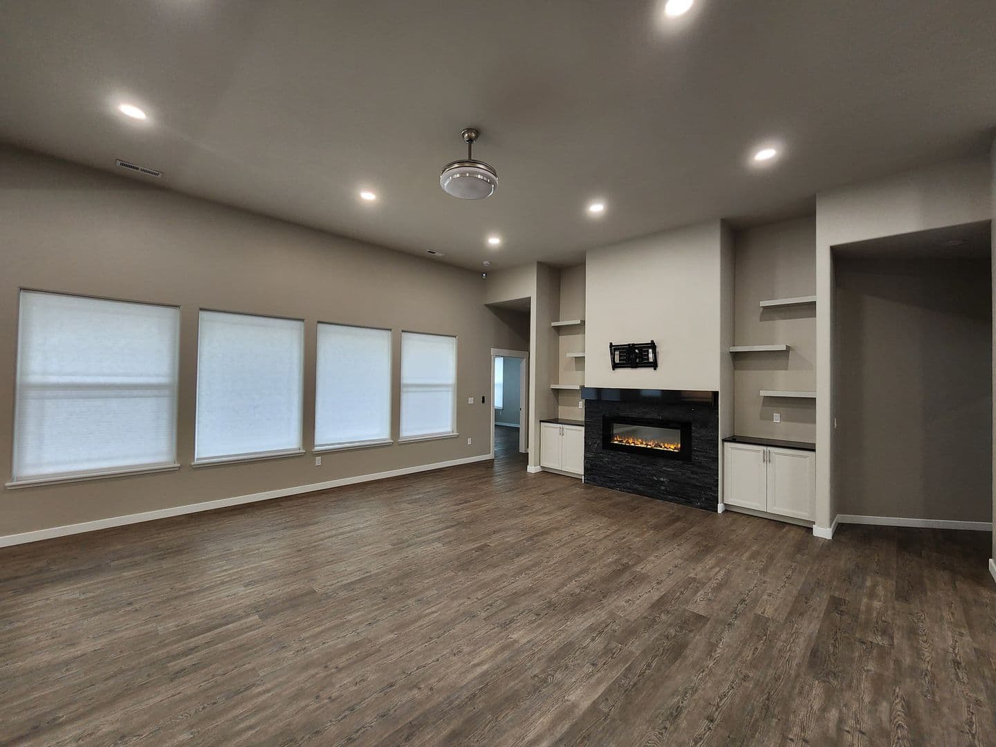 Yakima House: 2202 S. 96th Ave