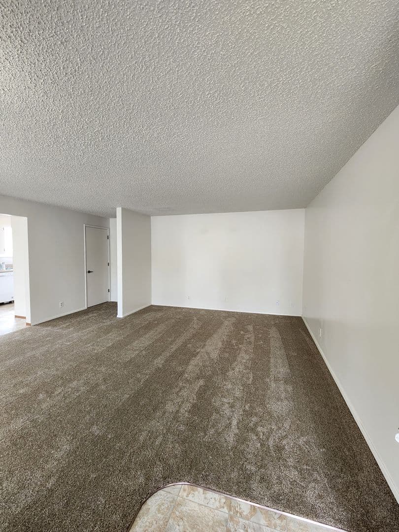 Yakima Apartment: 6104 W. Walnut