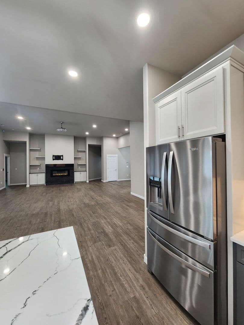 Yakima House: 2202 S. 96th Ave