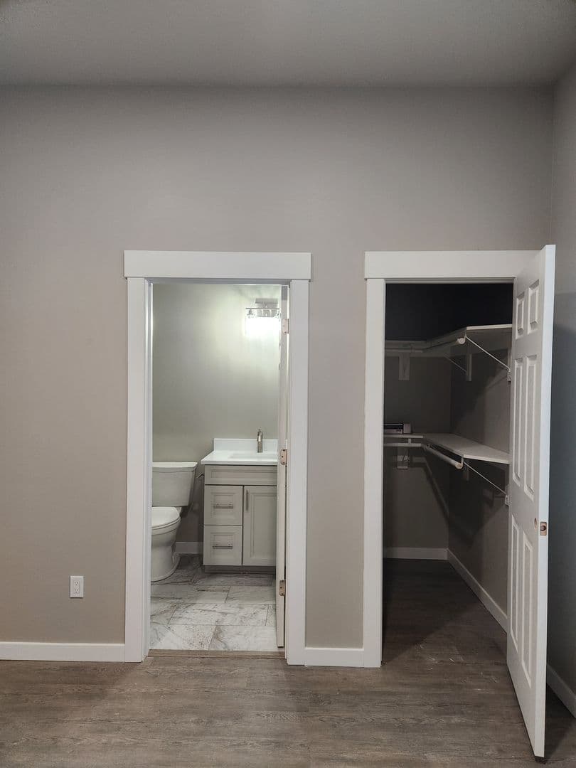 Yakima House: 2202 S. 96th Ave