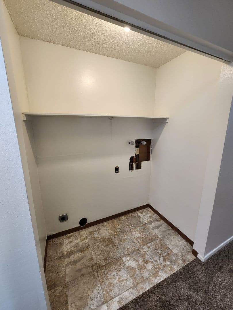 Yakima Apartment: 6104 W. Walnut