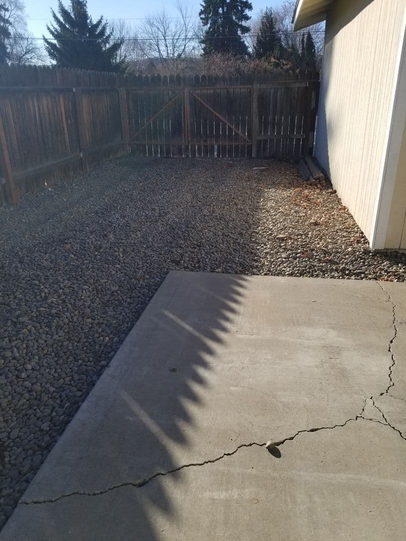 Yakima Apartment: 1113 W. Washington