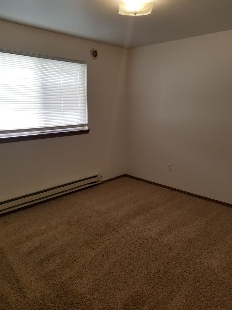 Yakima Apartment: 1113 W. Washington