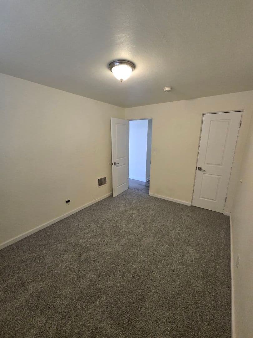 Aurora Apartment: 1159-1181 Akron Street