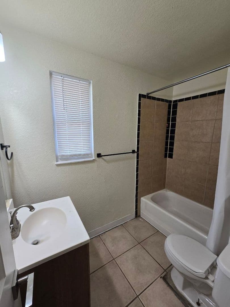 Aurora Apartment: 1159-1181 Akron Street