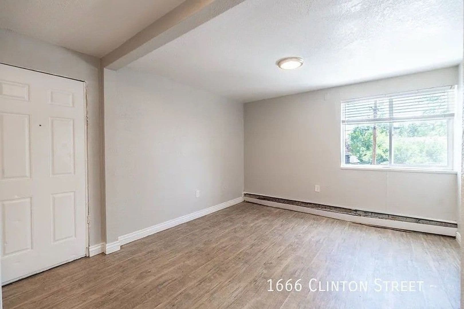 Aurora Apartment: 1666 Clinton St