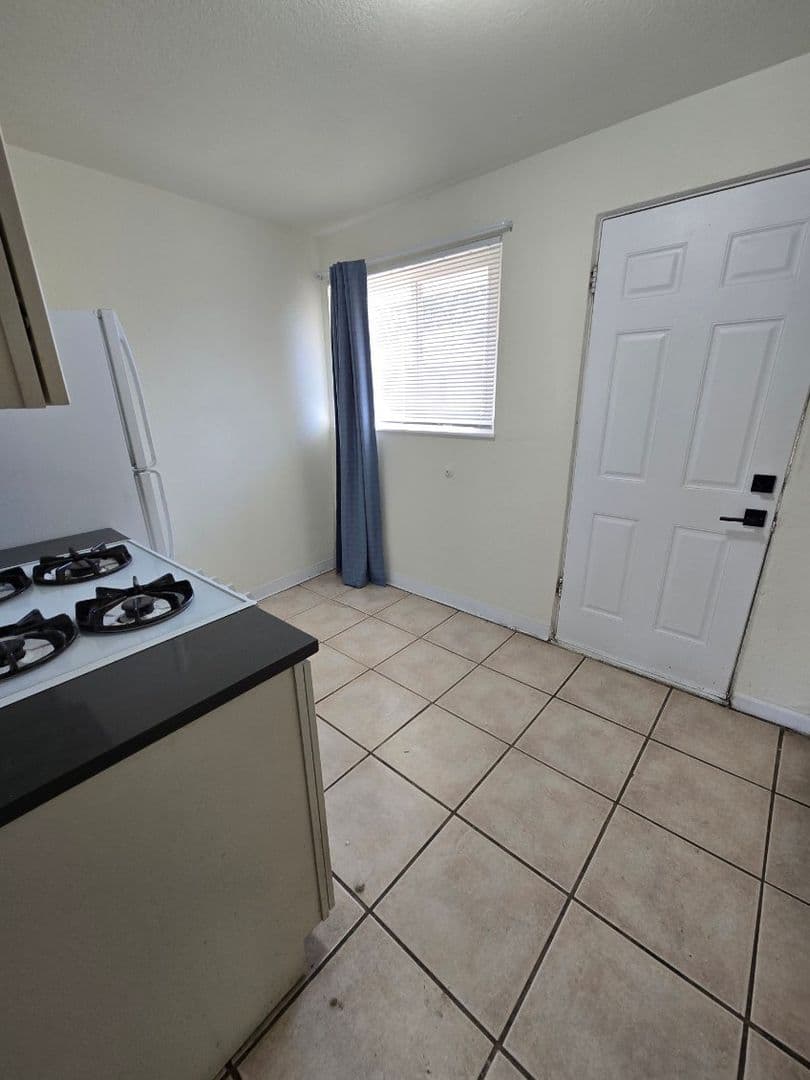 Aurora Apartment: 1159-1181 Akron Street