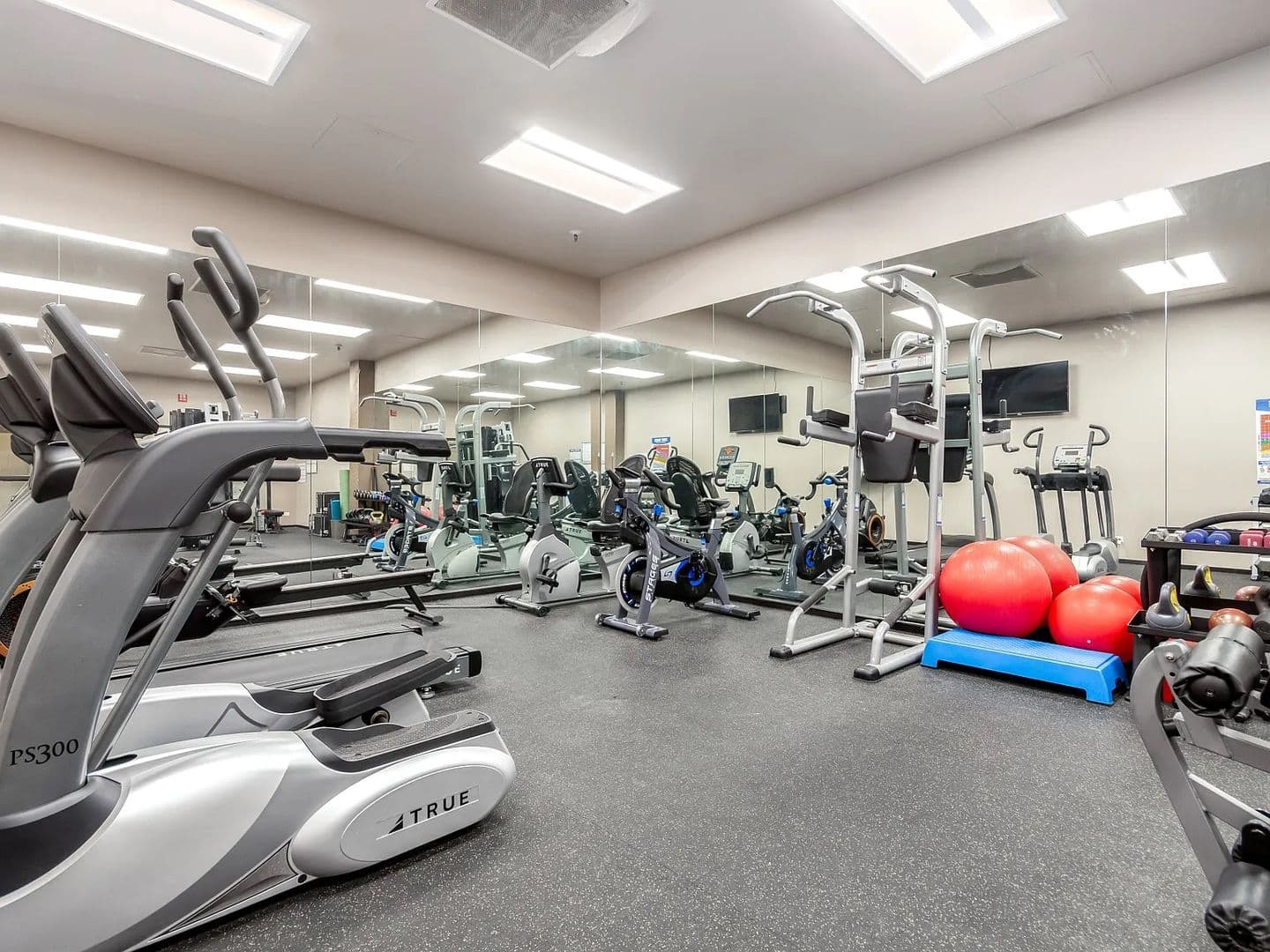 Denver Condo: 720 16th Street Mall