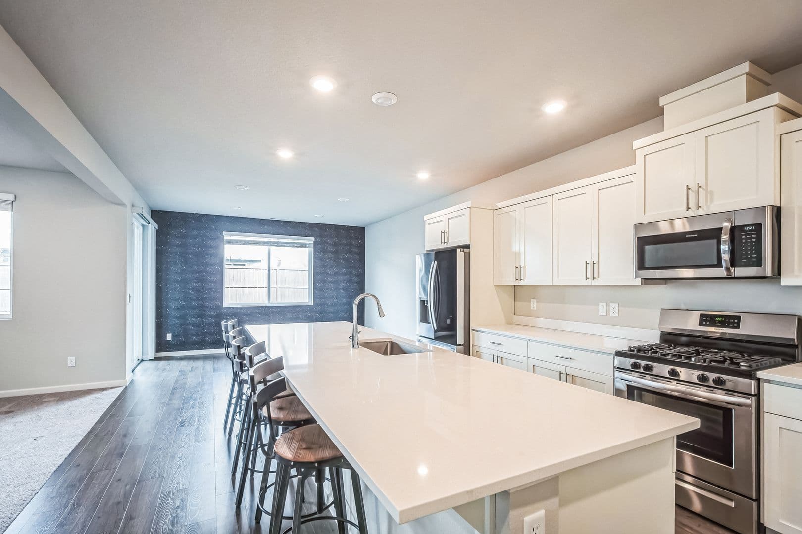 Forest Grove House: 1687 36th Ave
