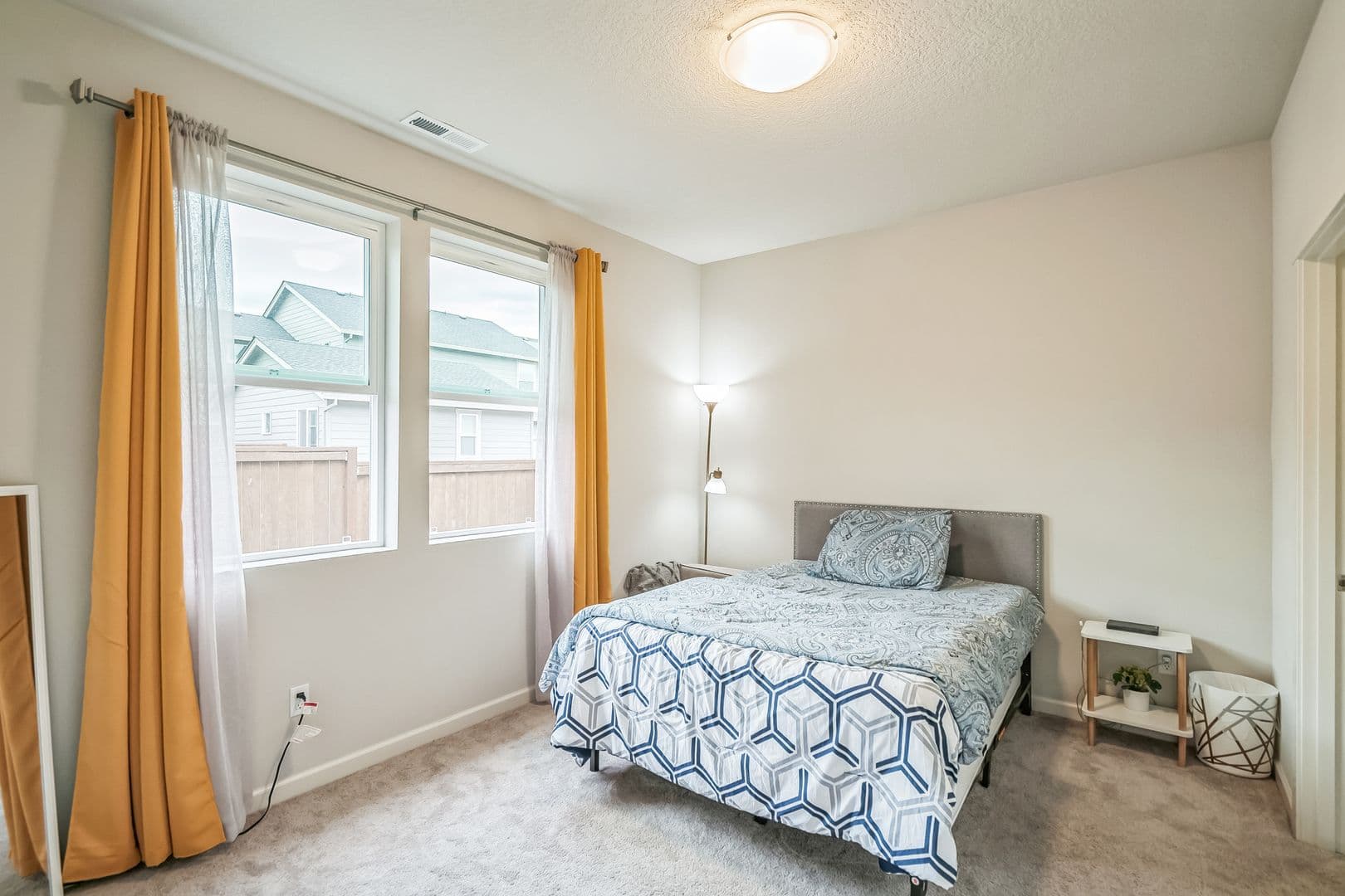 North Plains House: 31305 NW Turel Dr