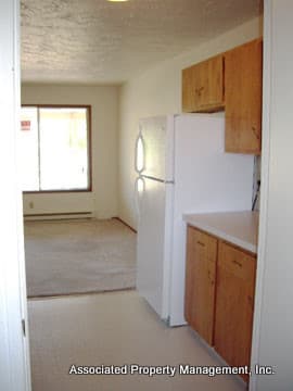 Hillsboro House: 150 NE Jackson #7