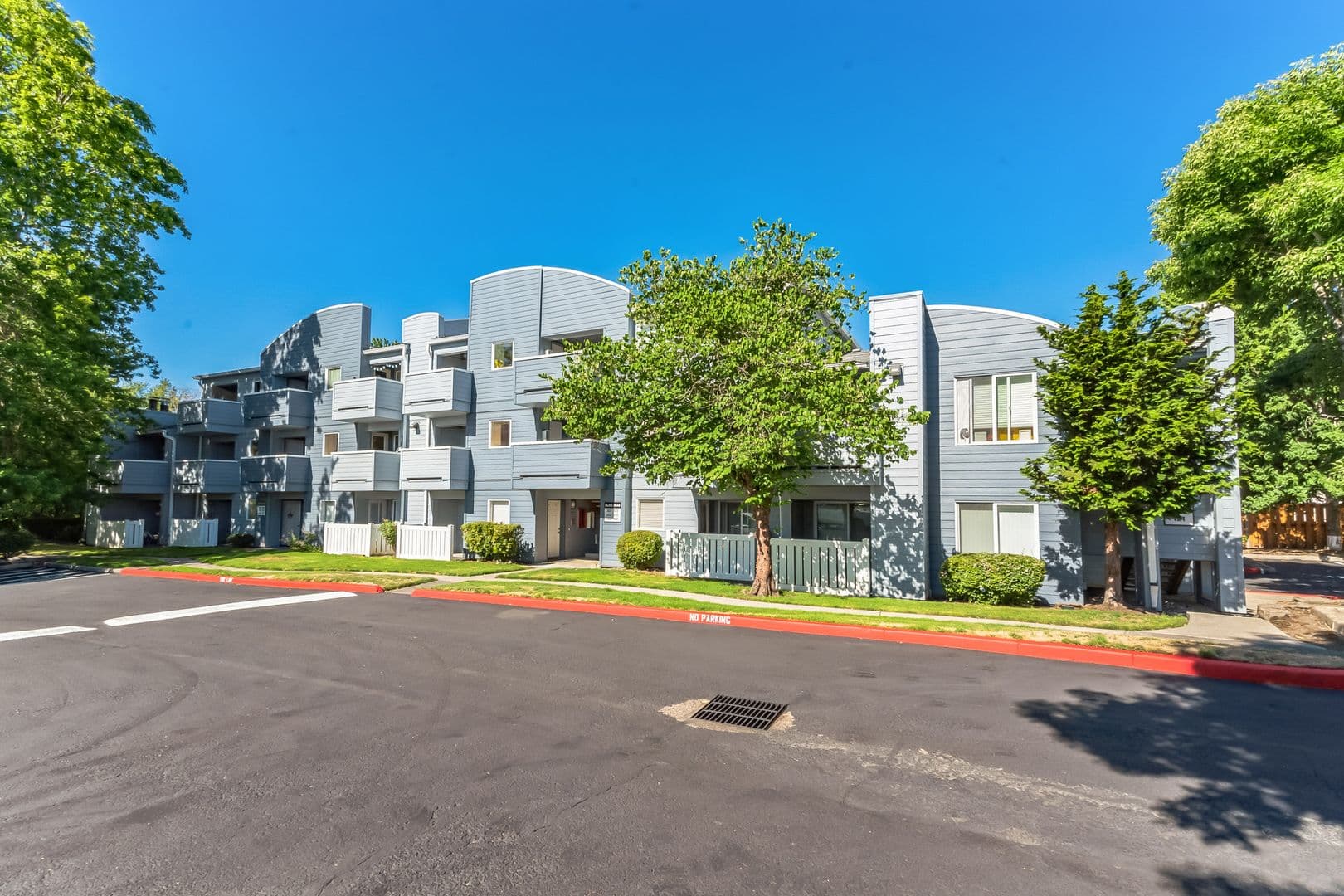 Hillsboro House: 6046 SE Drake St #223
