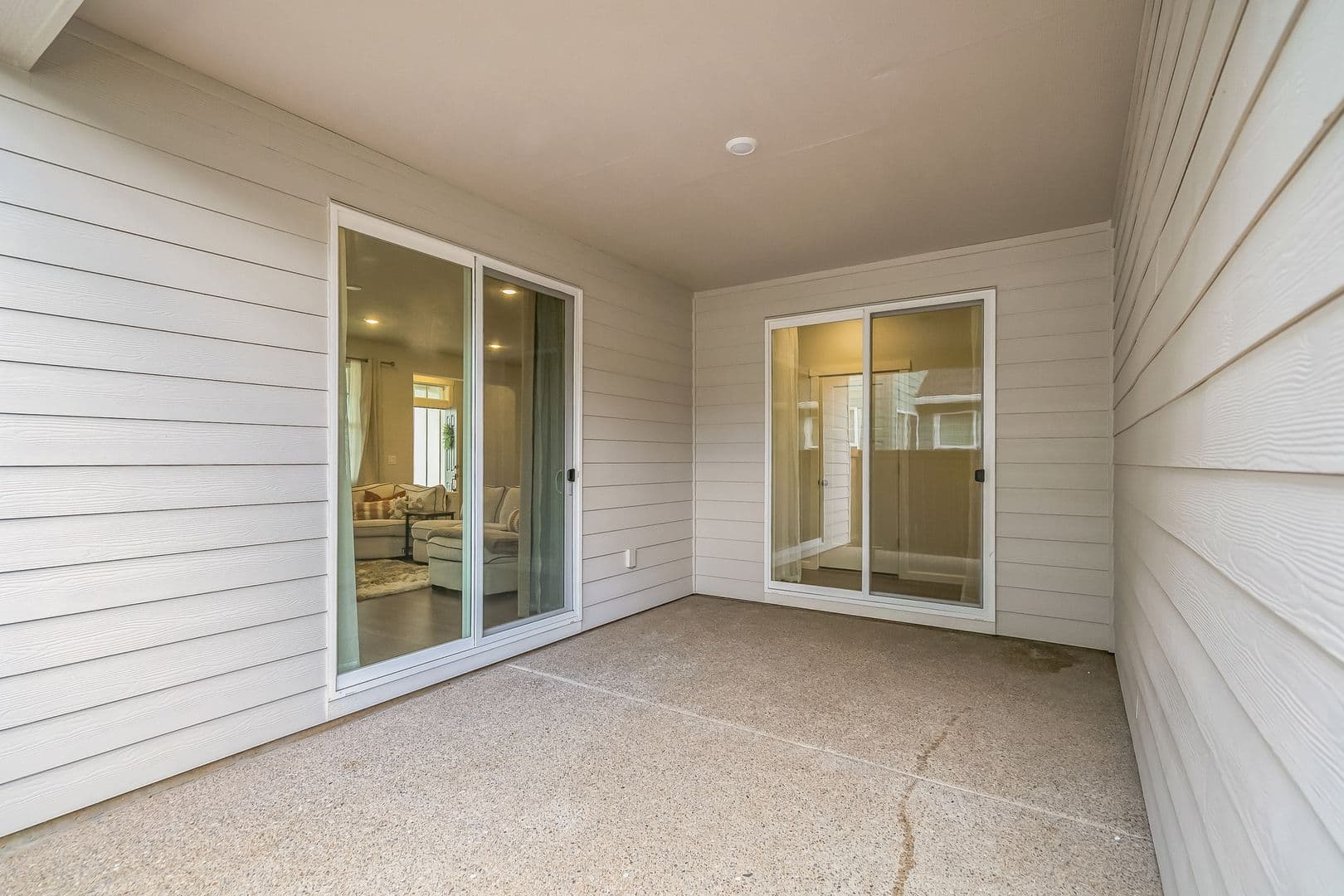 North Plains House: 31305 NW Turel Dr