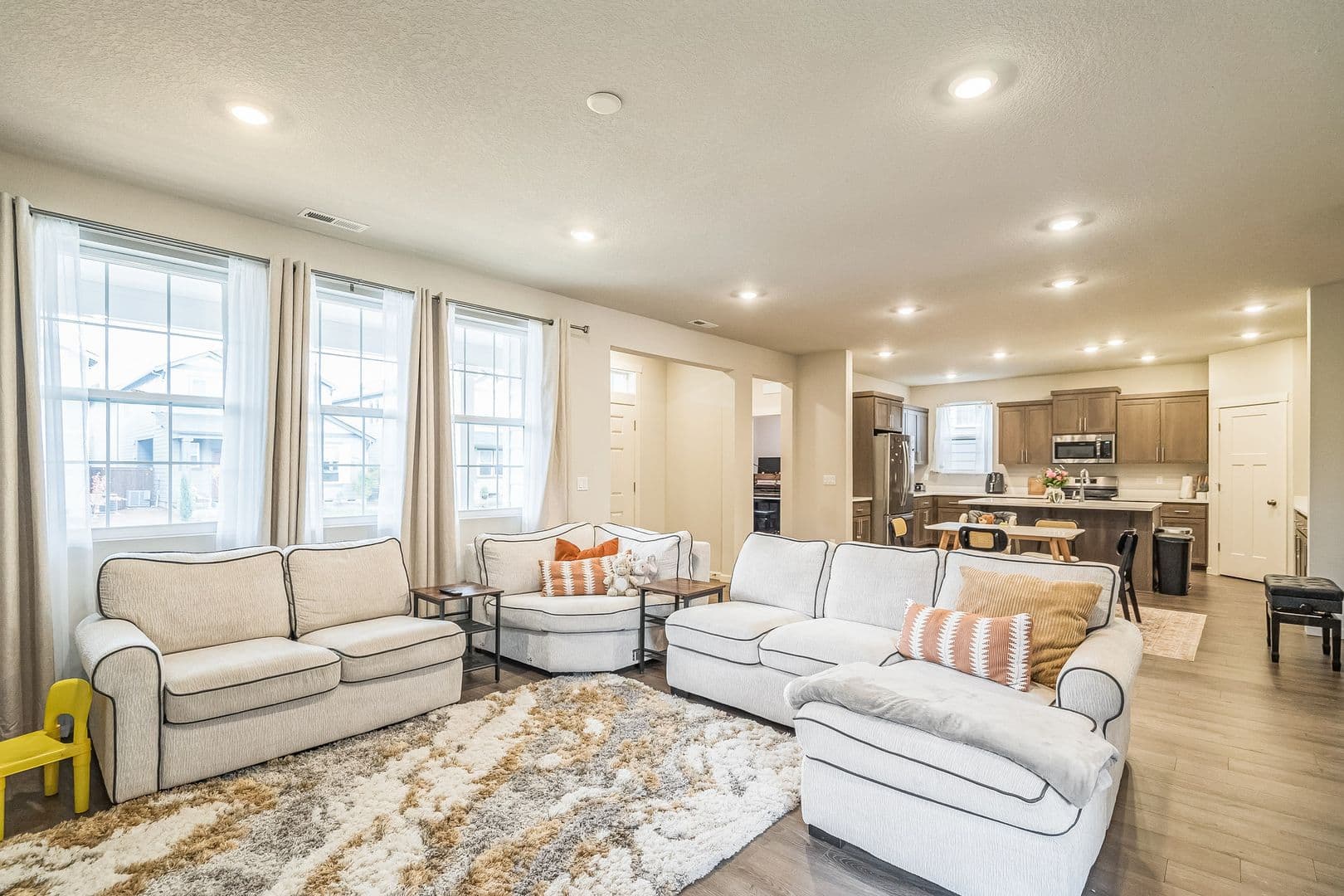 North Plains House: 31305 NW Turel Dr