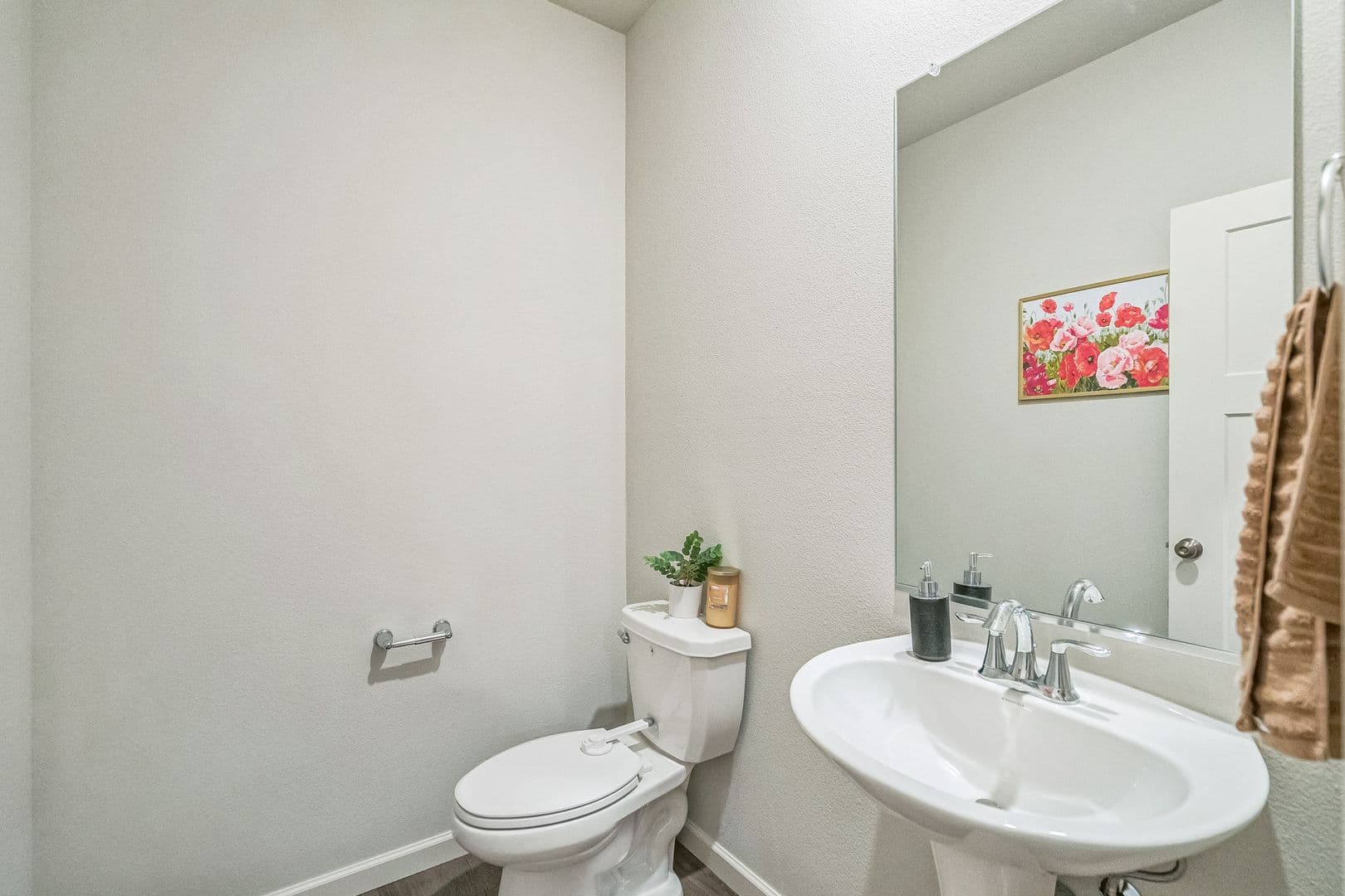 North Plains House: 31305 NW Turel Dr