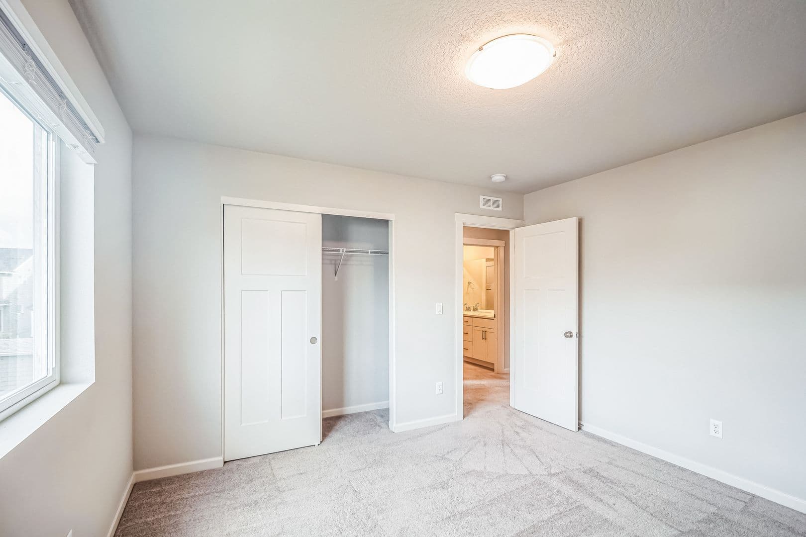 Forest Grove House: 1687 36th Ave