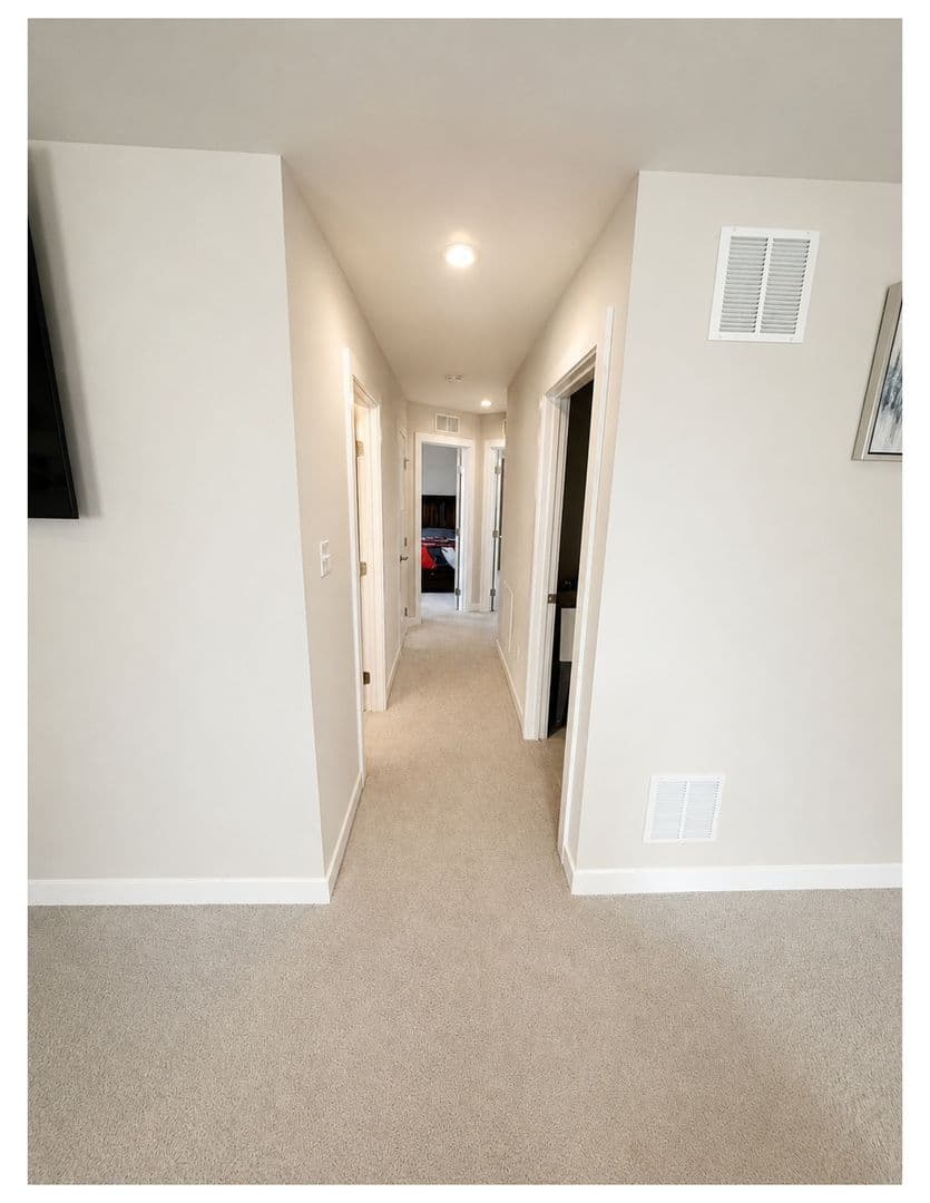 Middletown House: 805 Llanelli Drive
