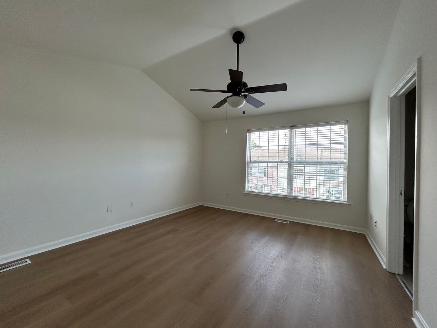Newark Townhome: 65 Highland Cir