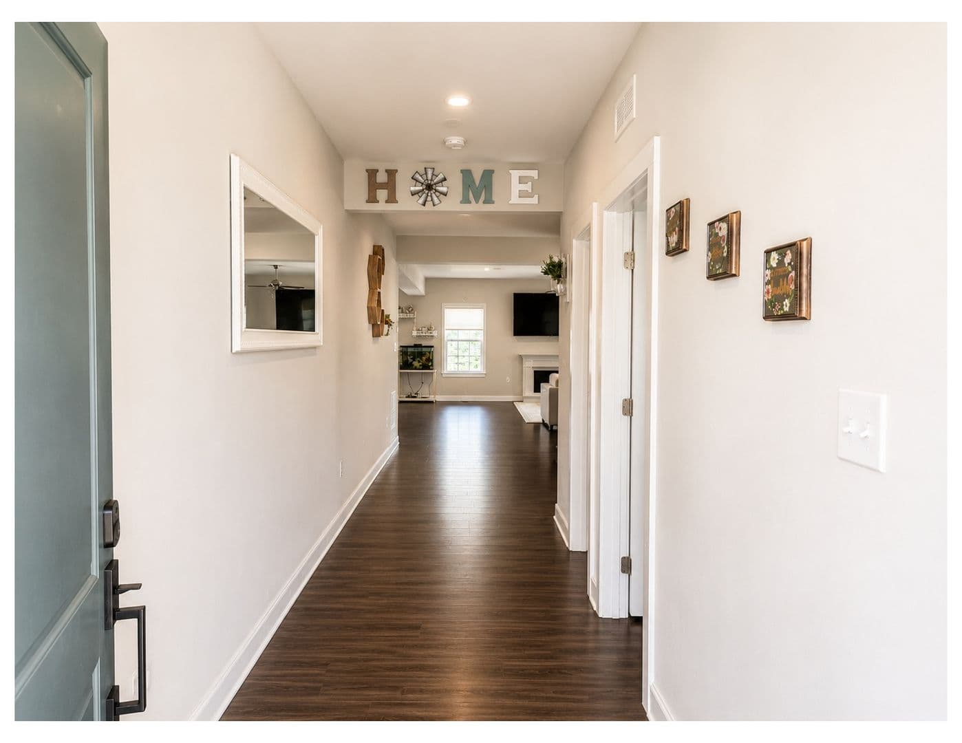 Middletown House: 805 Llanelli Drive