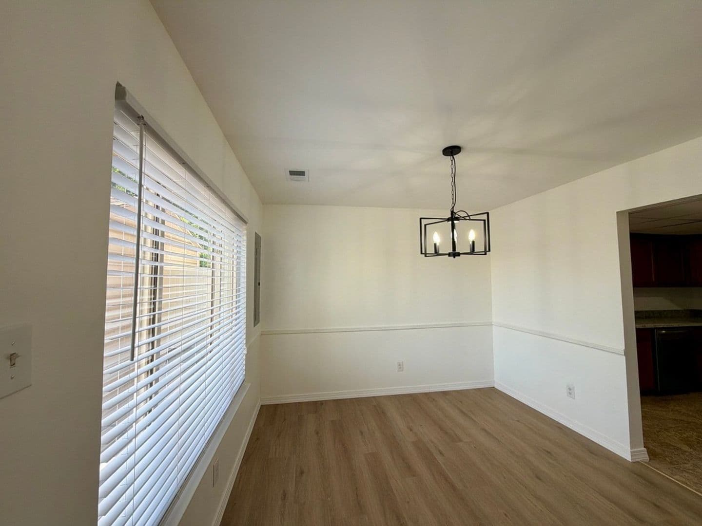 Newark Townhome: 605 Cobble Creek Curve