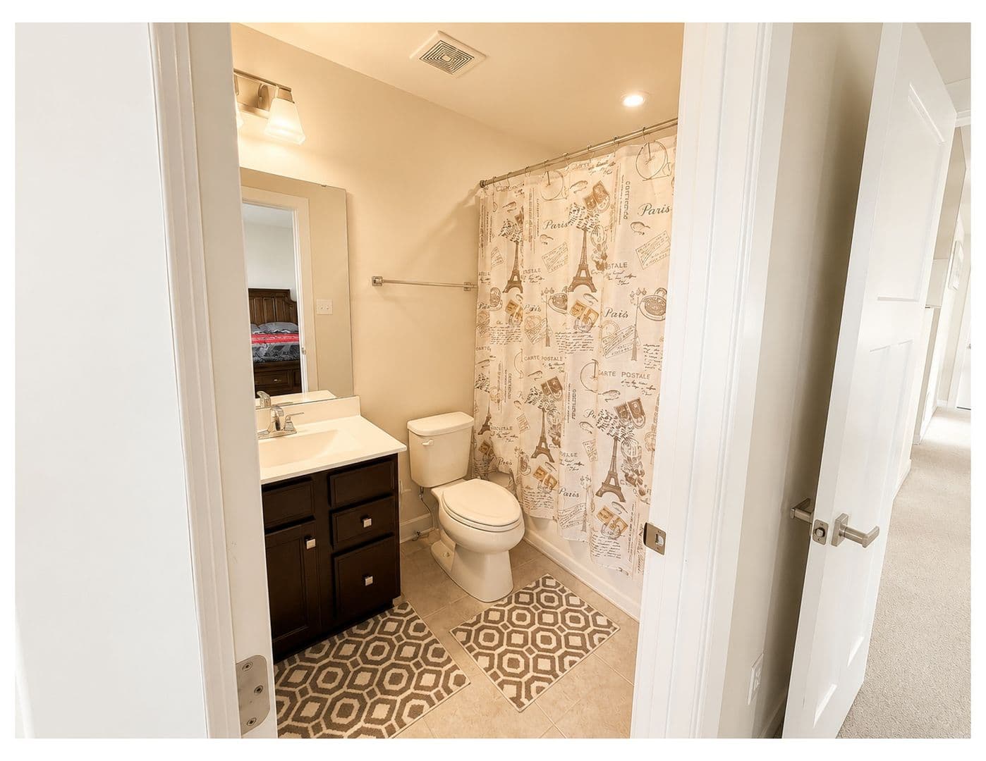 Middletown House: 805 Llanelli Drive