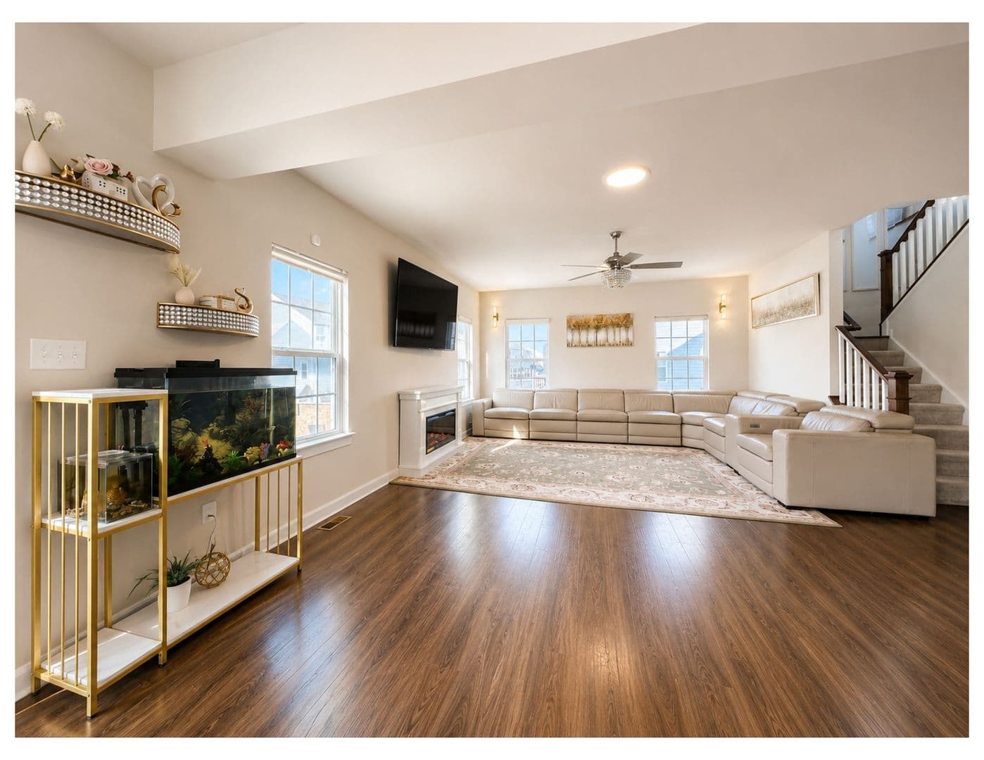 Middletown House: 805 Llanelli Drive