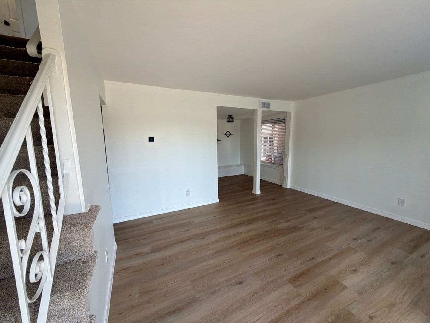 Newark Townhome: 605 Cobble Creek Curve