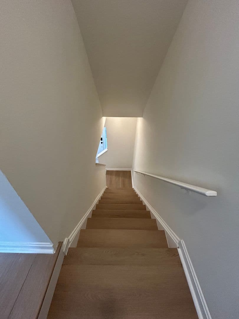 Newark Townhome: 65 Highland Cir