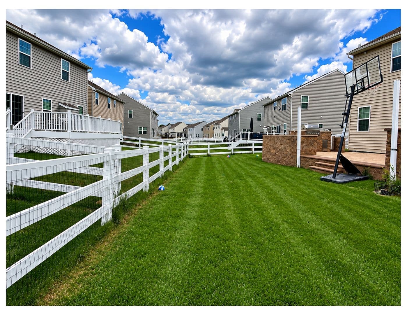 Middletown House: 805 Llanelli Drive