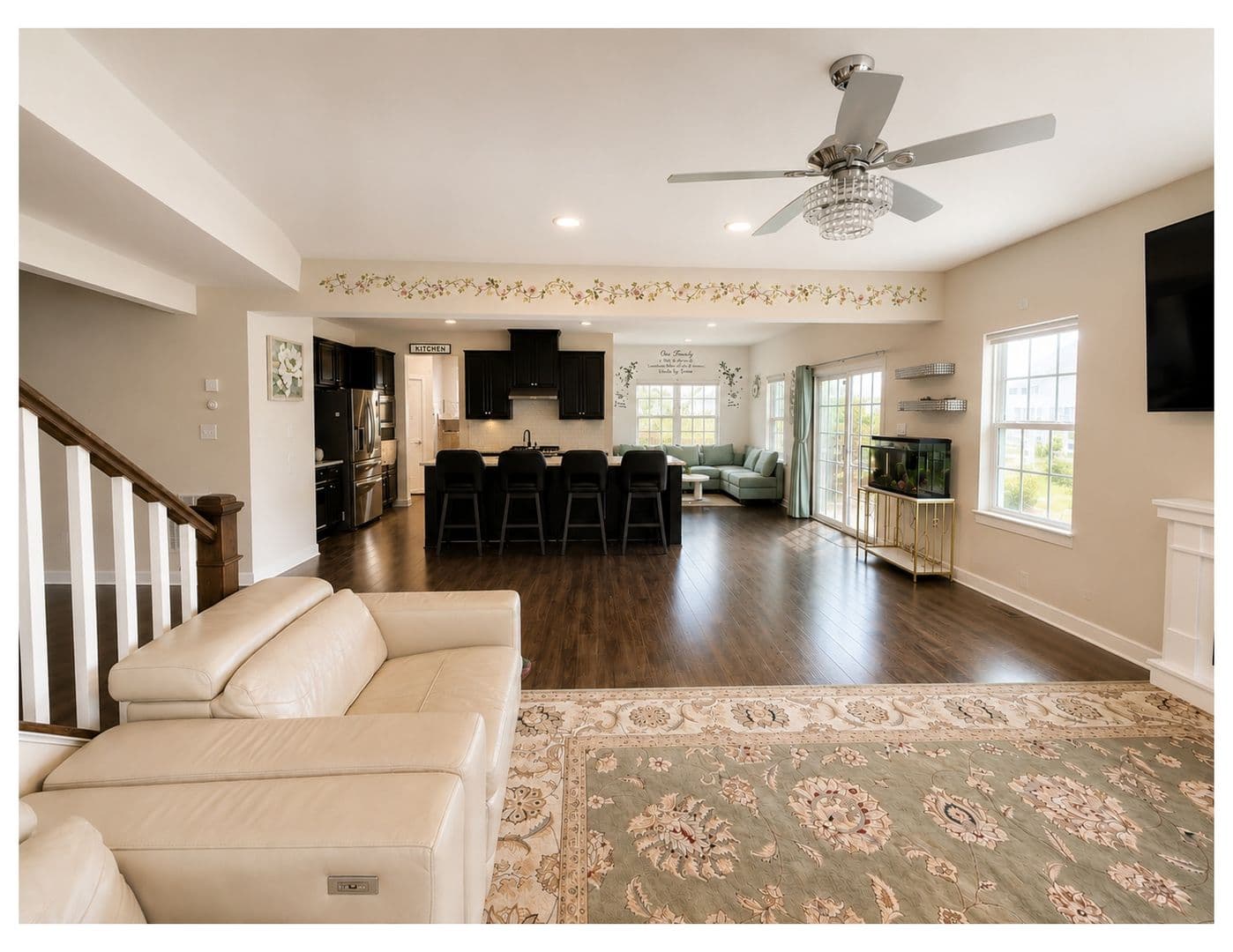 Middletown House: 805 Llanelli Drive