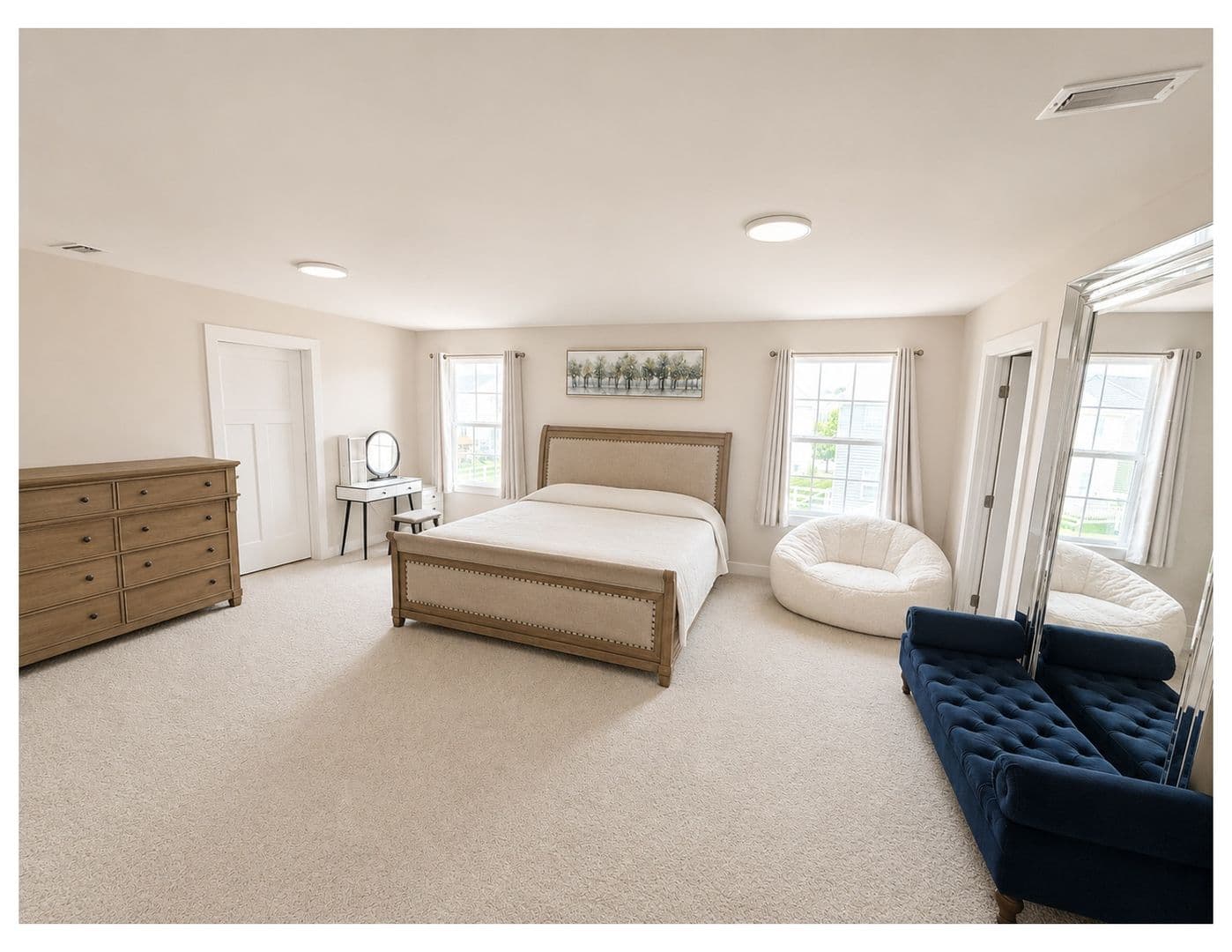 Middletown House: 805 Llanelli Drive