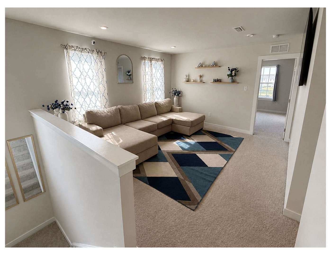 Middletown House: 805 Llanelli Drive