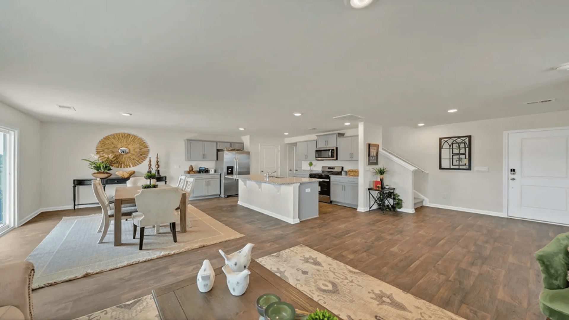 Hopkins House: 2094 Grovefield DR