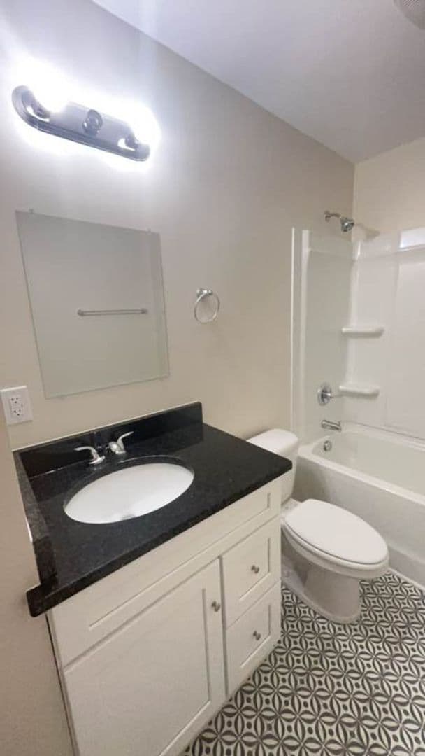 Columbia Multiplex: 2705/2707 School House Road - 2707 School House