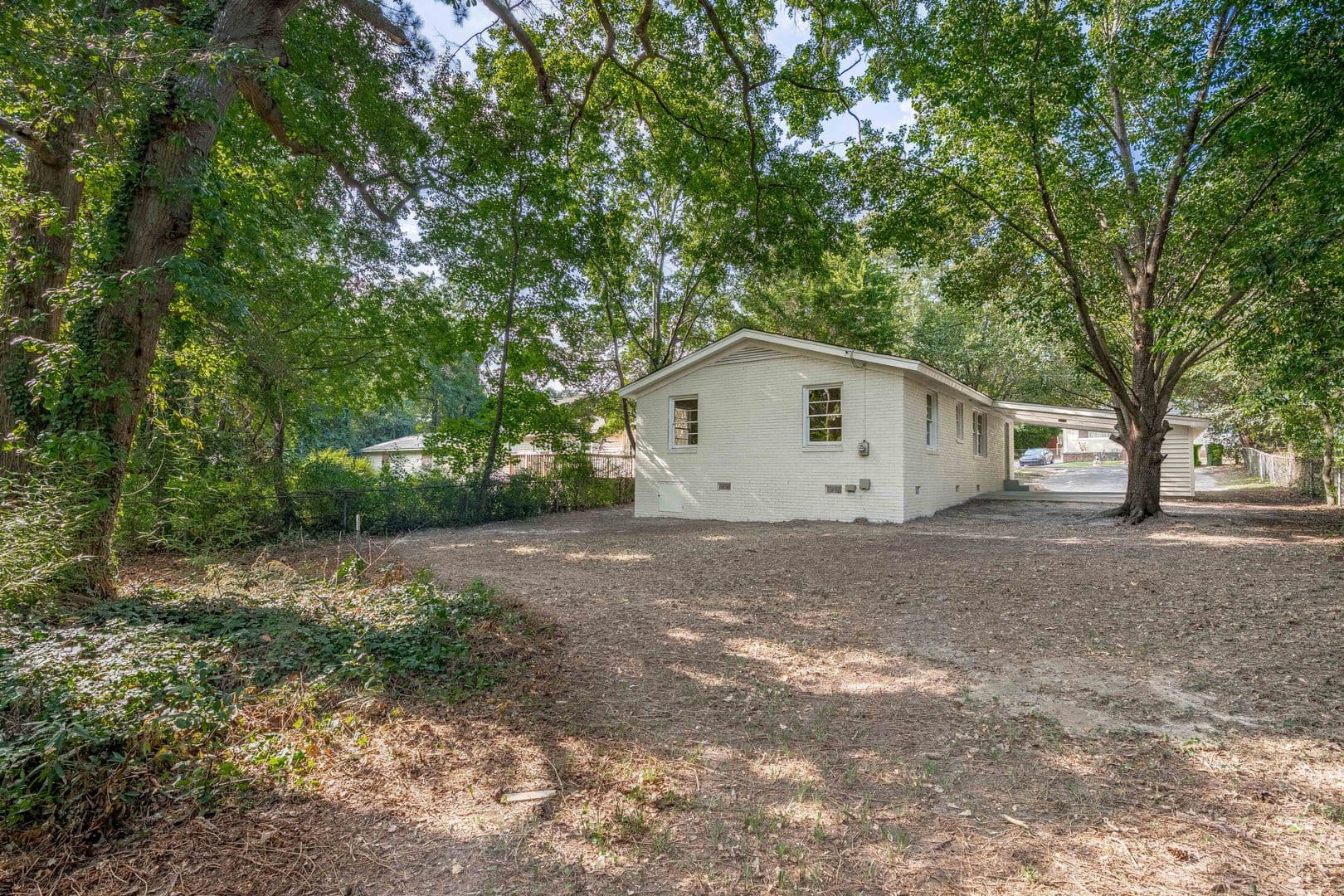 Columbia House: 1623 Long Shadow Ln